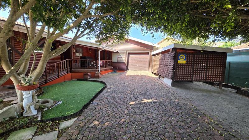 3 Bedroom Property for Sale in Fraaiuitsig Western Cape